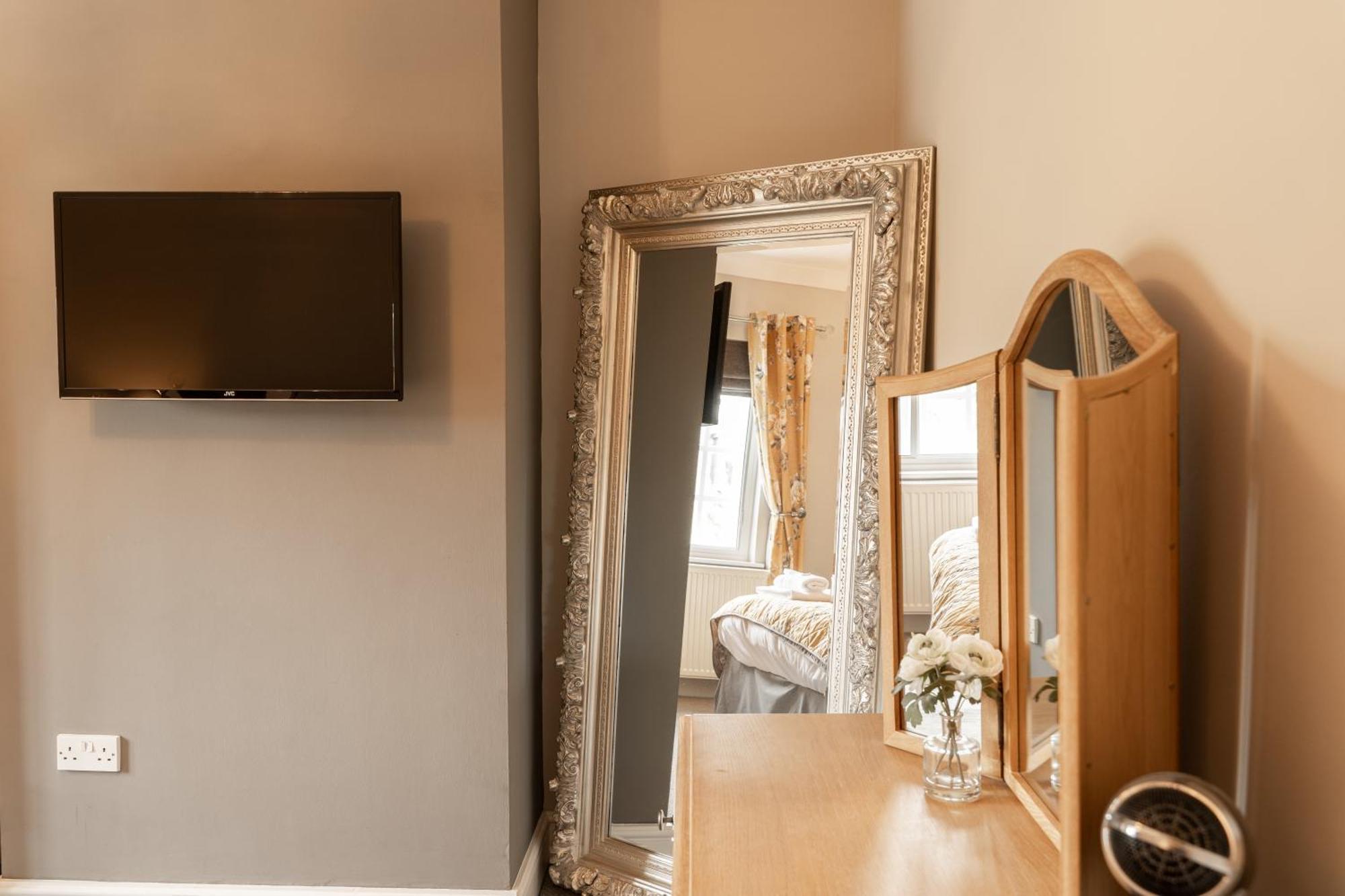 Cosy 2 Bed Cottage In Charming Village Of Christleton - For Up To 5 Dış mekan fotoğraf